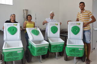 Jovens do interior de Uauá produzem picolés e sorvetes com frutas da Caatinga